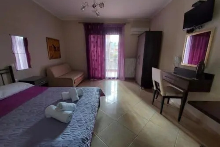 Room 5 of 24