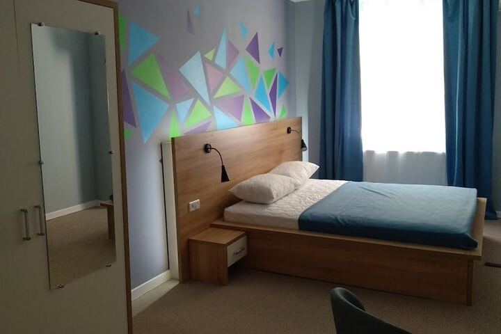 Room 2 of 26