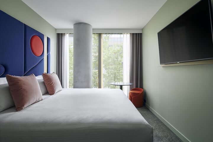 Room 13 of 64