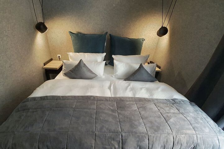 Room 10 of 41