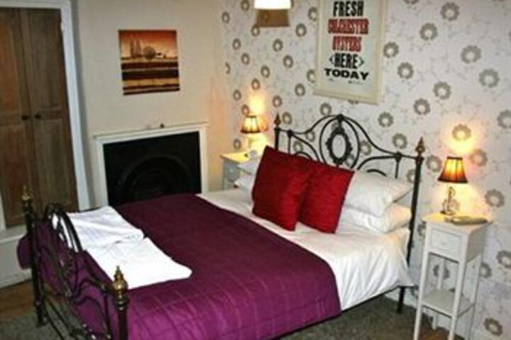 Room 3 of 10
