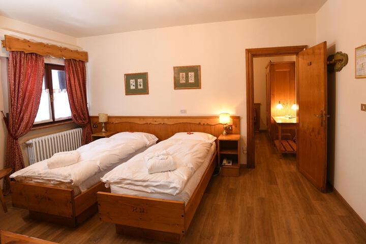 Room 41 of 41