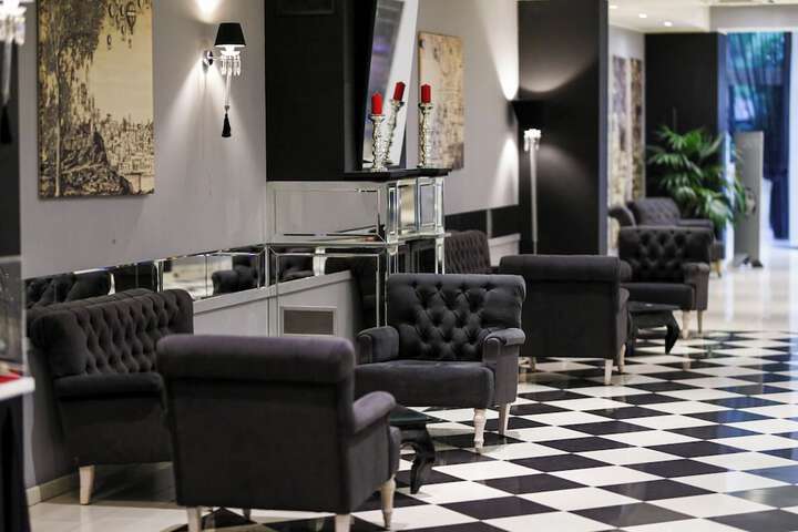 Hotel Lobby