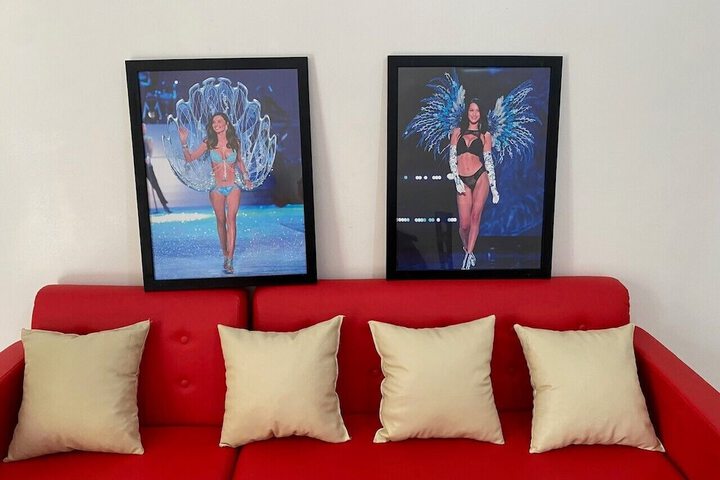 Room 4 of 33