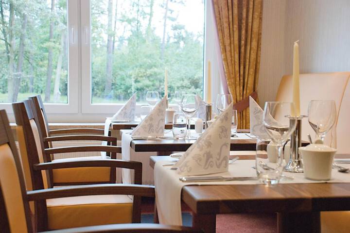 Dining Photos