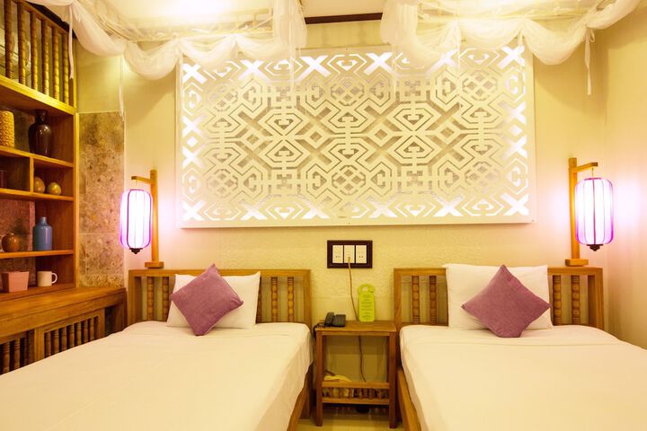 Room 10 of 57