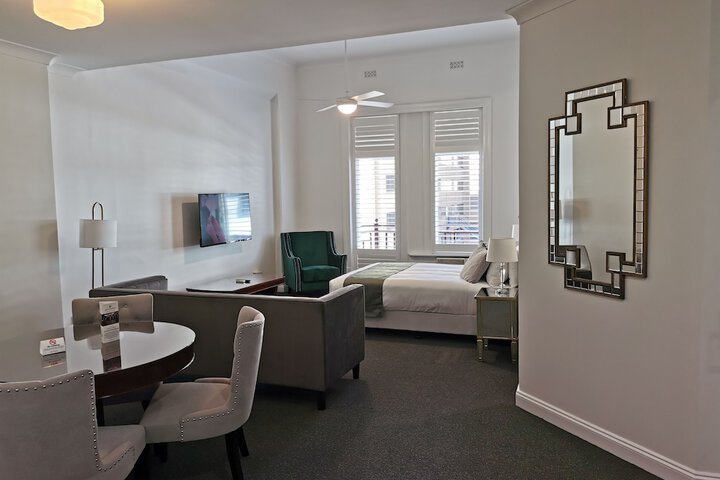 Room 18 of 65