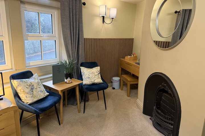 Room 30 of 97