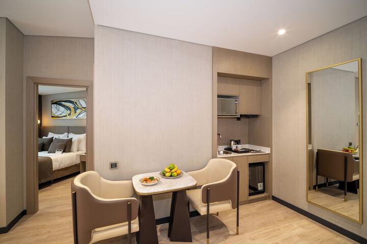 Room 47 of 170