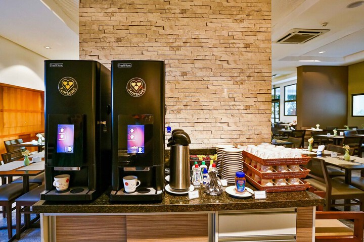 Breakfast/Coffee Service 60 of 130