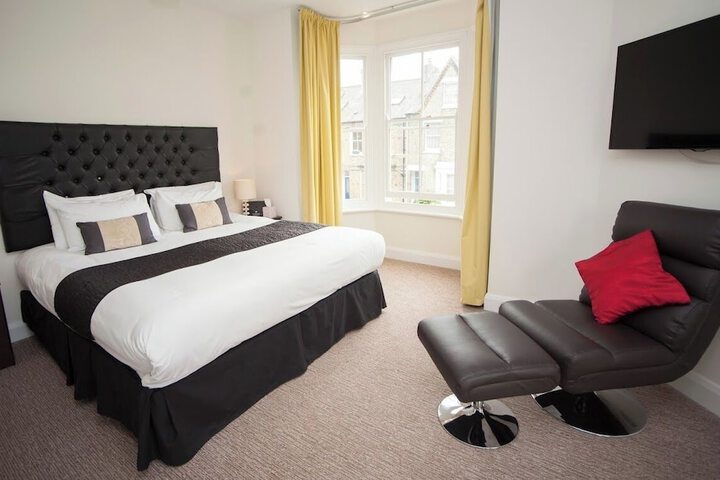 Room 48 of 114