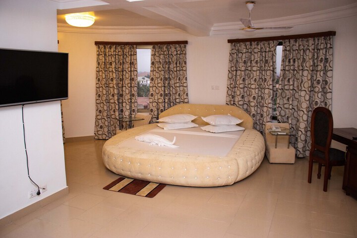 Room 21 of 60