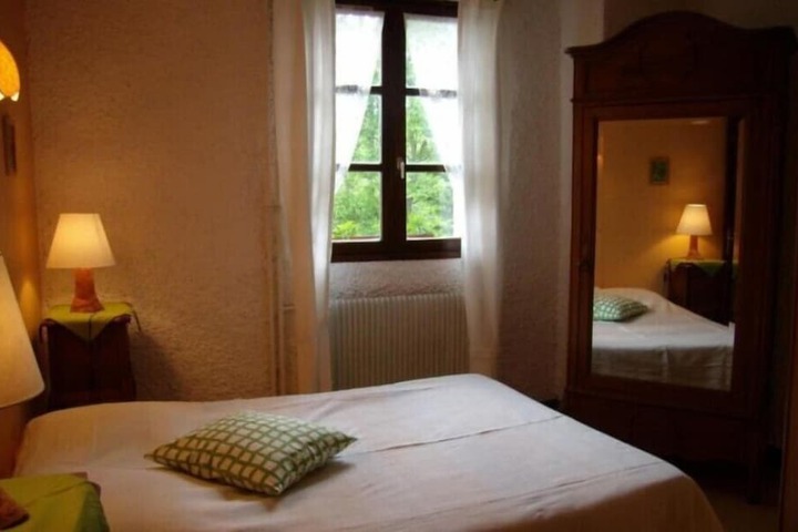 Room 6 of 23
