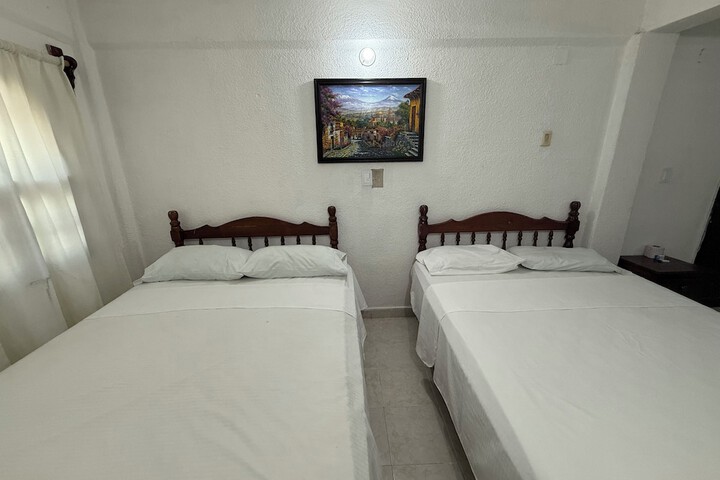 Room 16 of 39