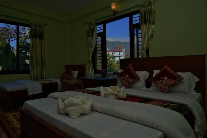 Room 15 of 36