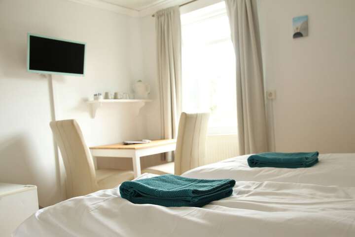 Room 16 of 61