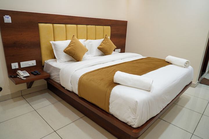 Room 8 of 26