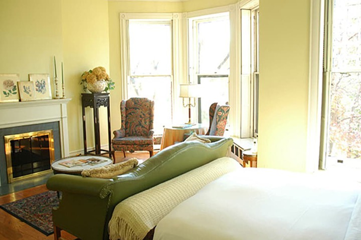 Room 11 of 62