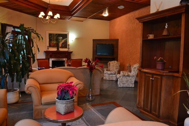 Hotel Interior 4 of 81