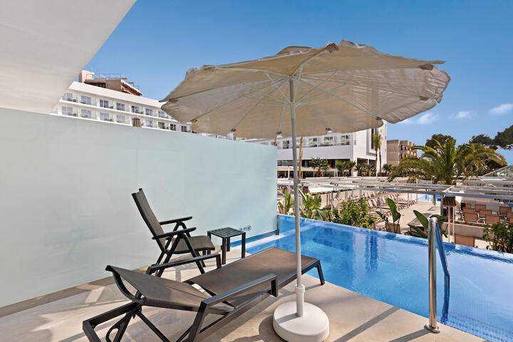 Pool Hotel