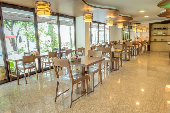 Sunshine Hotel & Serviced apartment