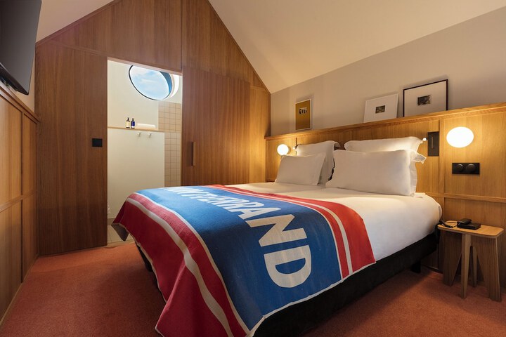 Room 36 of 71