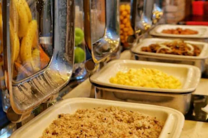 Breakfast buffet