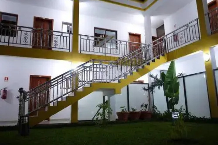 Room 2 of 11