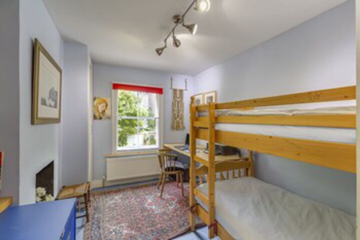 Room 13 of 24
