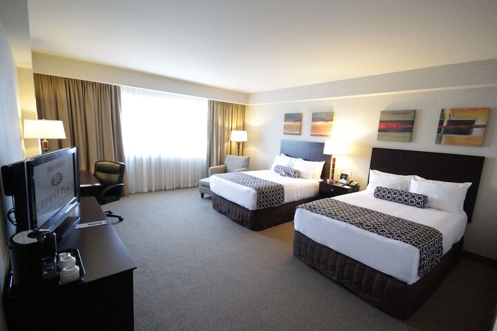Room 4 of 175