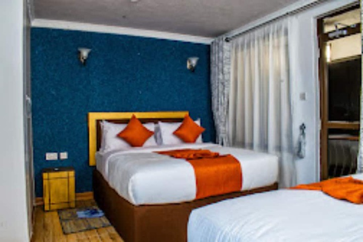 Room 3 of 46
