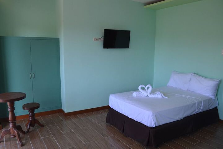Room 7 of 26