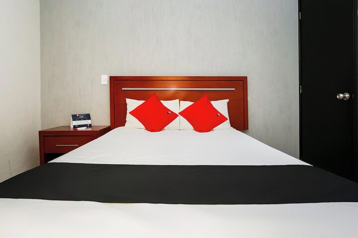 Room 9 of 39
