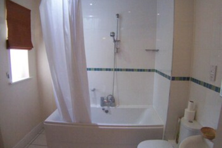 Room 3 of 17