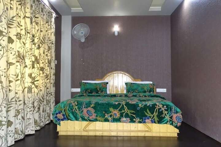 Room 18 of 41