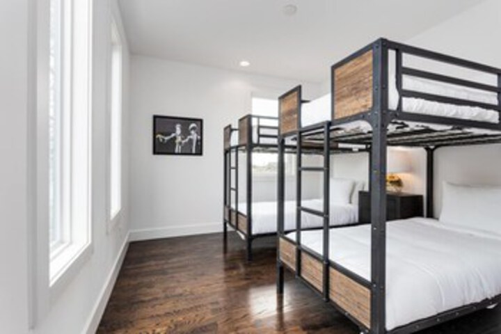 Room 44 of 54