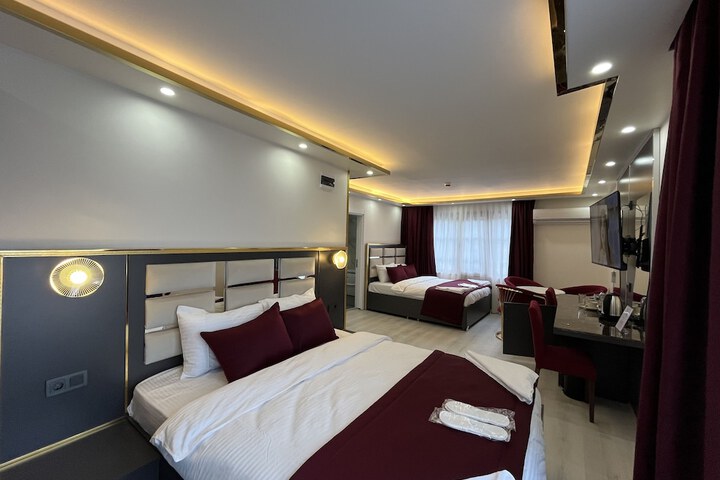 Room 35 of 108