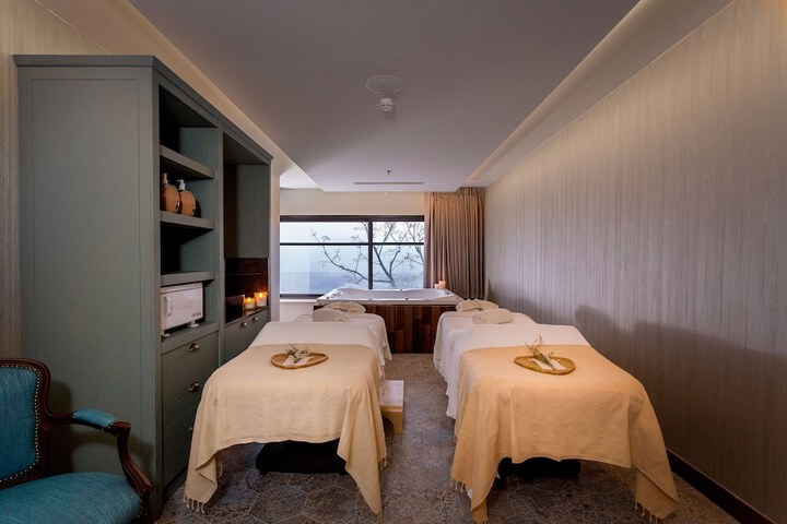 Spa 69 of 105