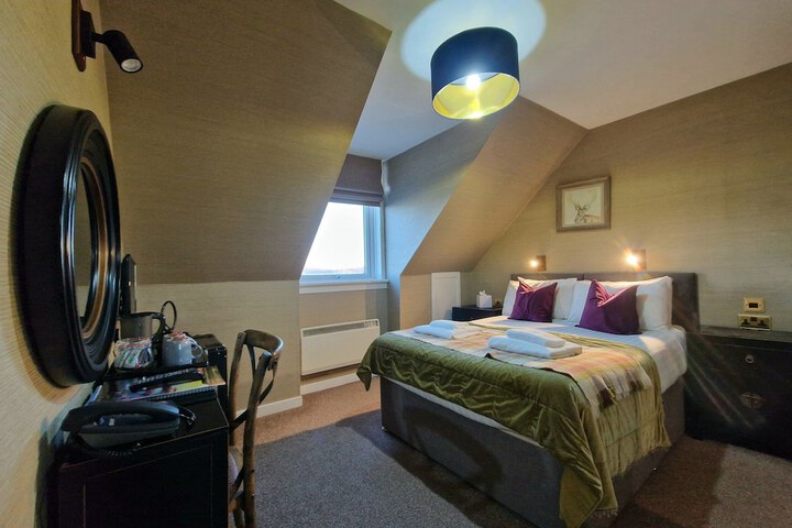 Room 26 of 107