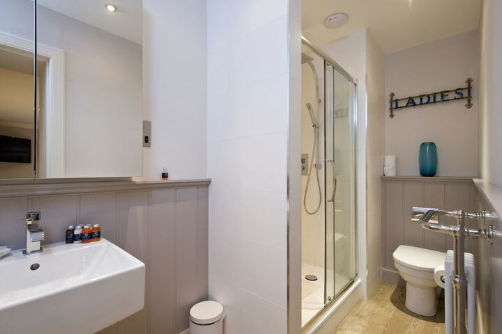 Bathroom Interior Photo
