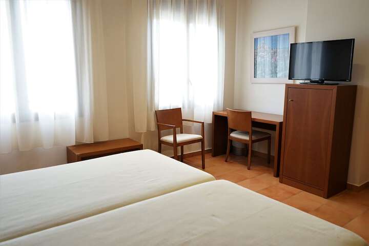 Room 7 of 30