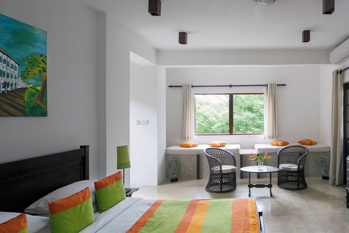 Room 10 of 43