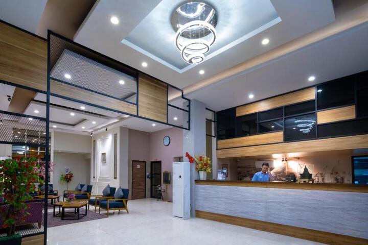 Triizz Hotel Semarang