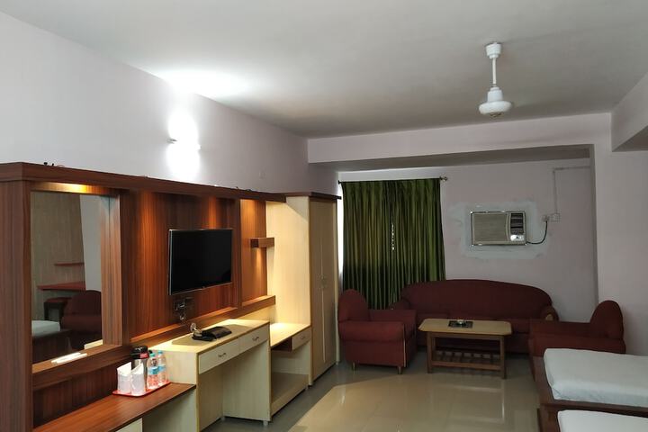 Room 8 of 55