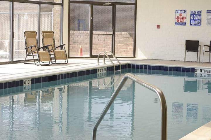 Hotel with Pool