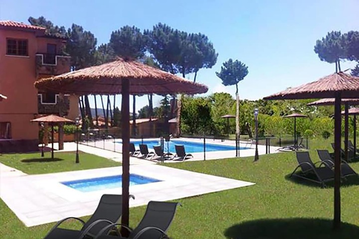 Pool 17 of 54