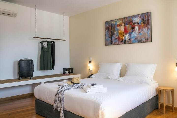 Room 7 of 38