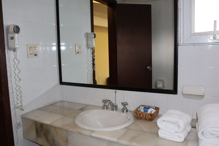 Room 21 of 74