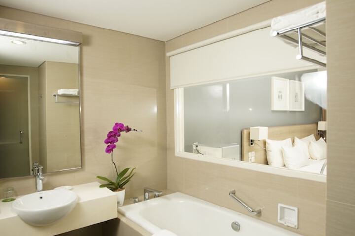 Room 20 of 36