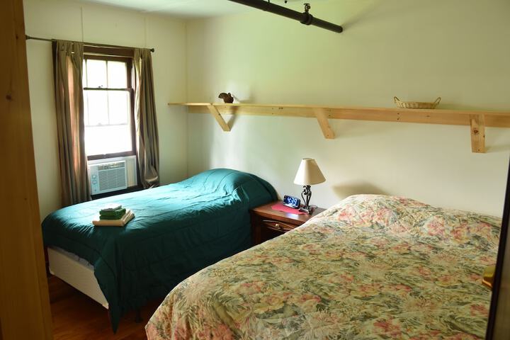 Room 13 of 151